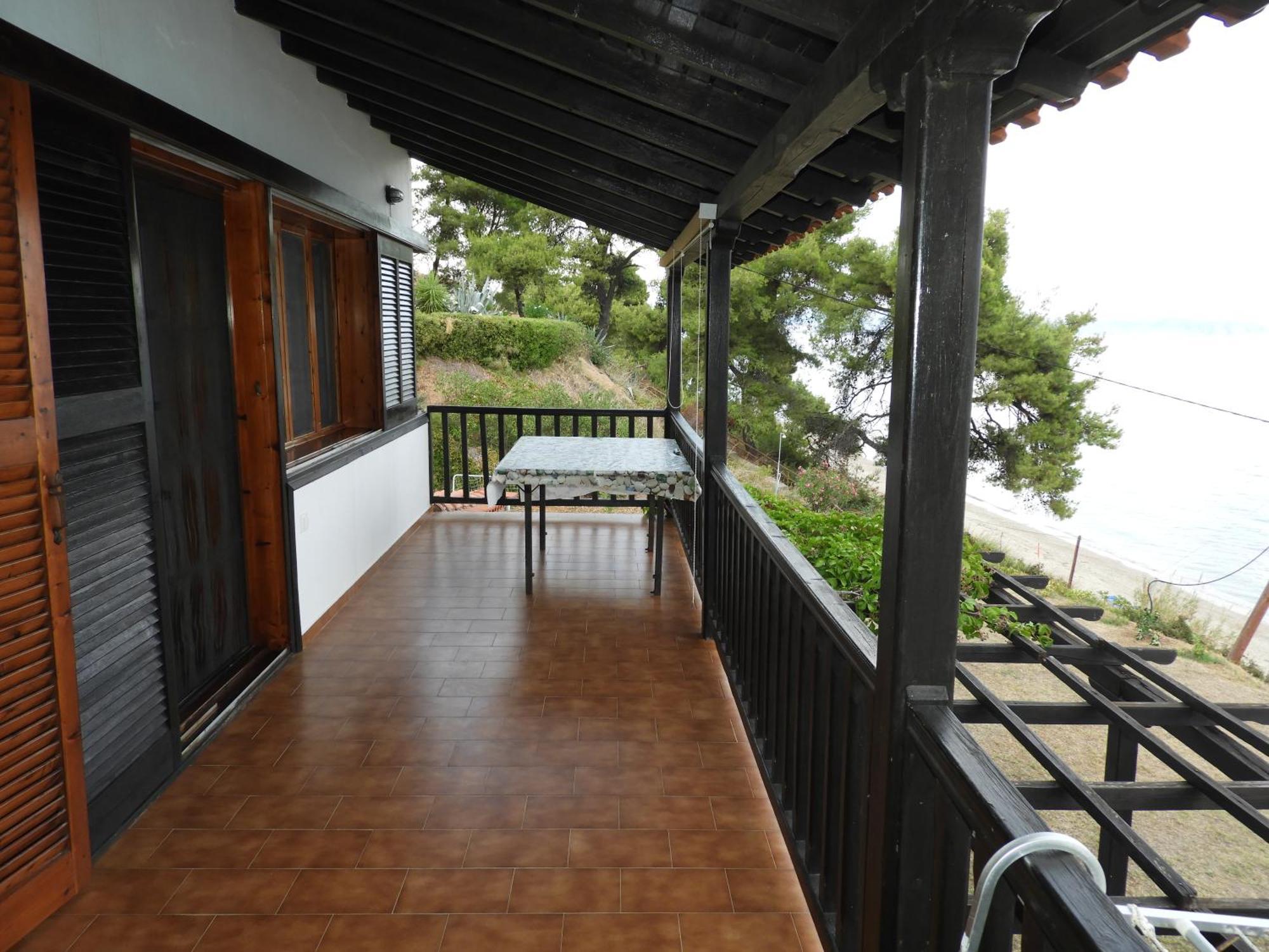 Sangue Blu Beachfront Villa Apartment Agios Nikolaos  Exterior photo